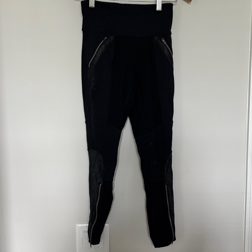 Athleta Faux Leather Trimmed Leggings Sz XSP